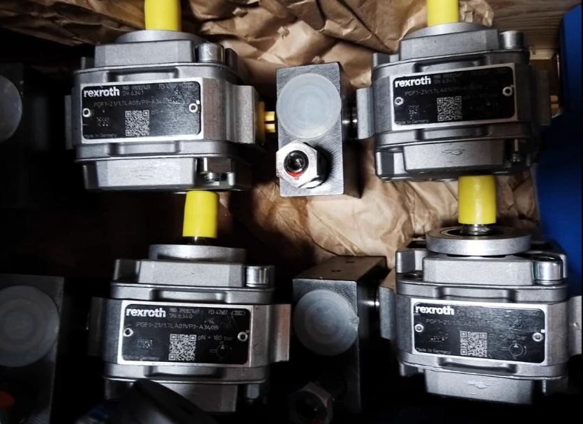 Rexroth R901021469 Gear Pump PGF1-21/1.7LA01VP1-A340B